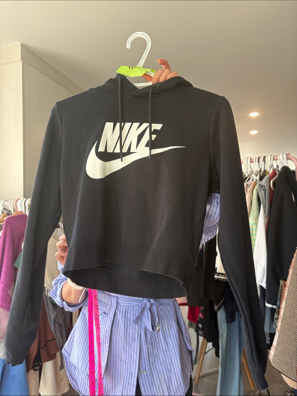 605 Women's sweater subcategory identification